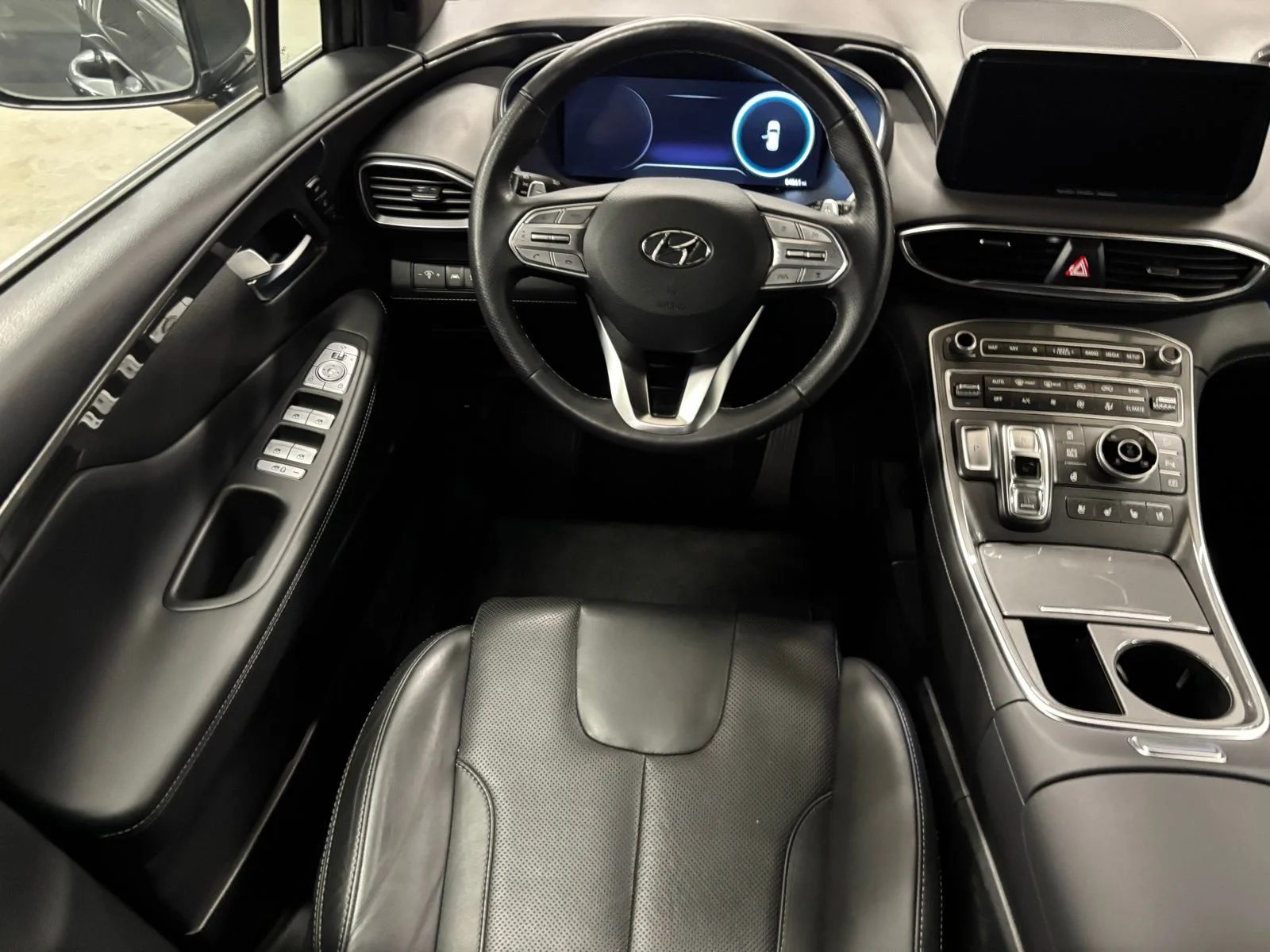 Used 2023 Gray Hyundai Calligraphy image 12