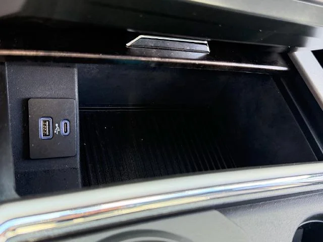 Used 2022 Agate Black Metallic Ford Lariat image 65