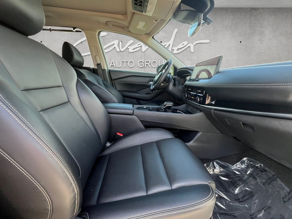 Certified Used 2024 White Nissan SL image 24