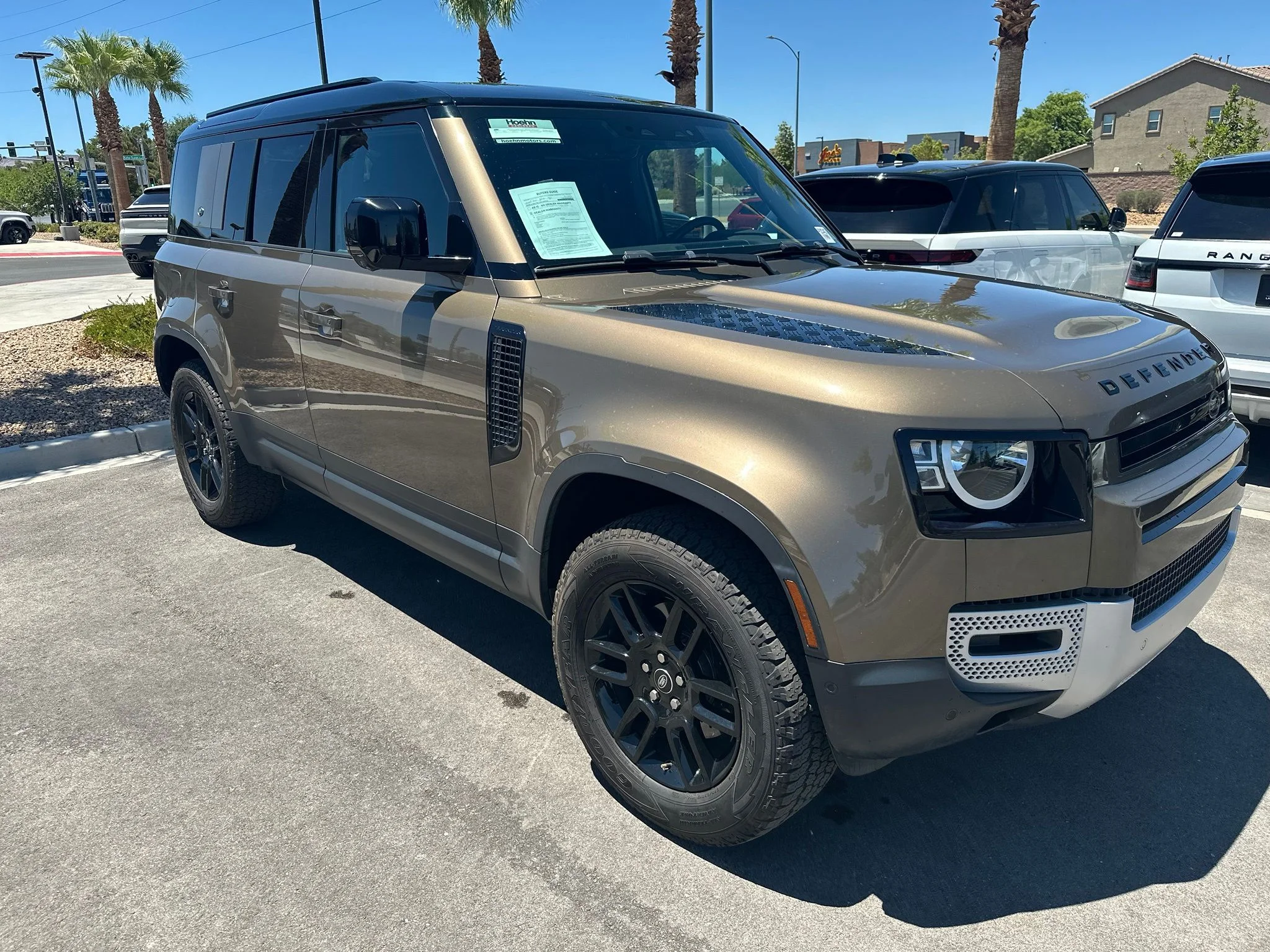Used 2023 Gondwana Stone Metallic Land Rover S image 11