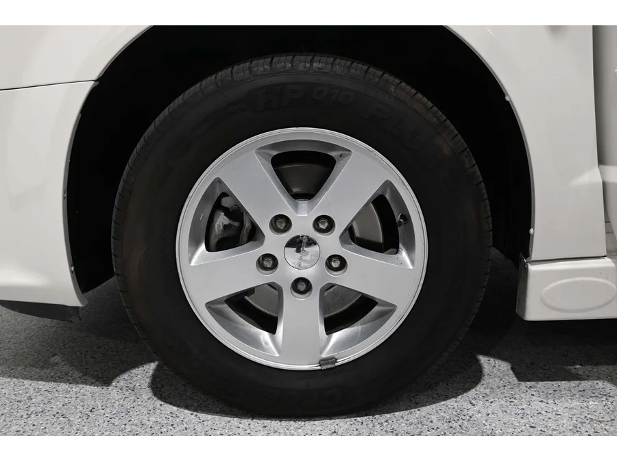 Used 2012 WHITE Dodge Crew Mobility Handicap Van image 12