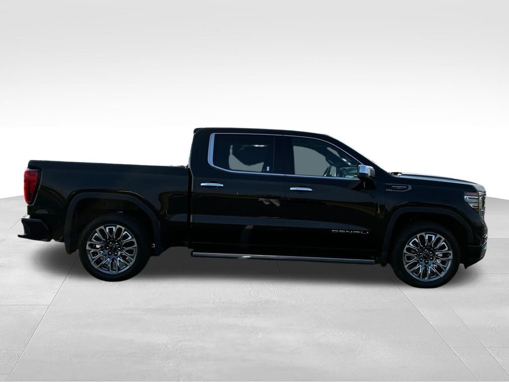 Used 2025 Black GMC Denali Ultimate image 5