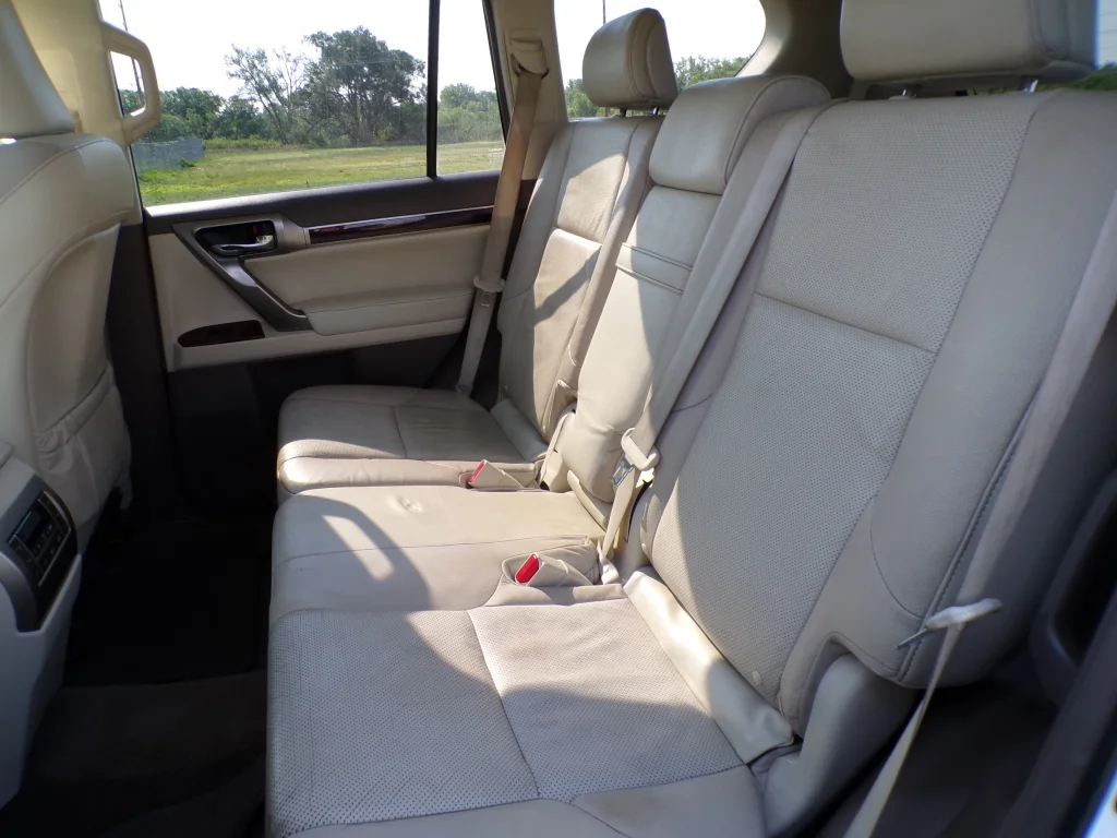 2016 Lexus GX Base - Photo 18