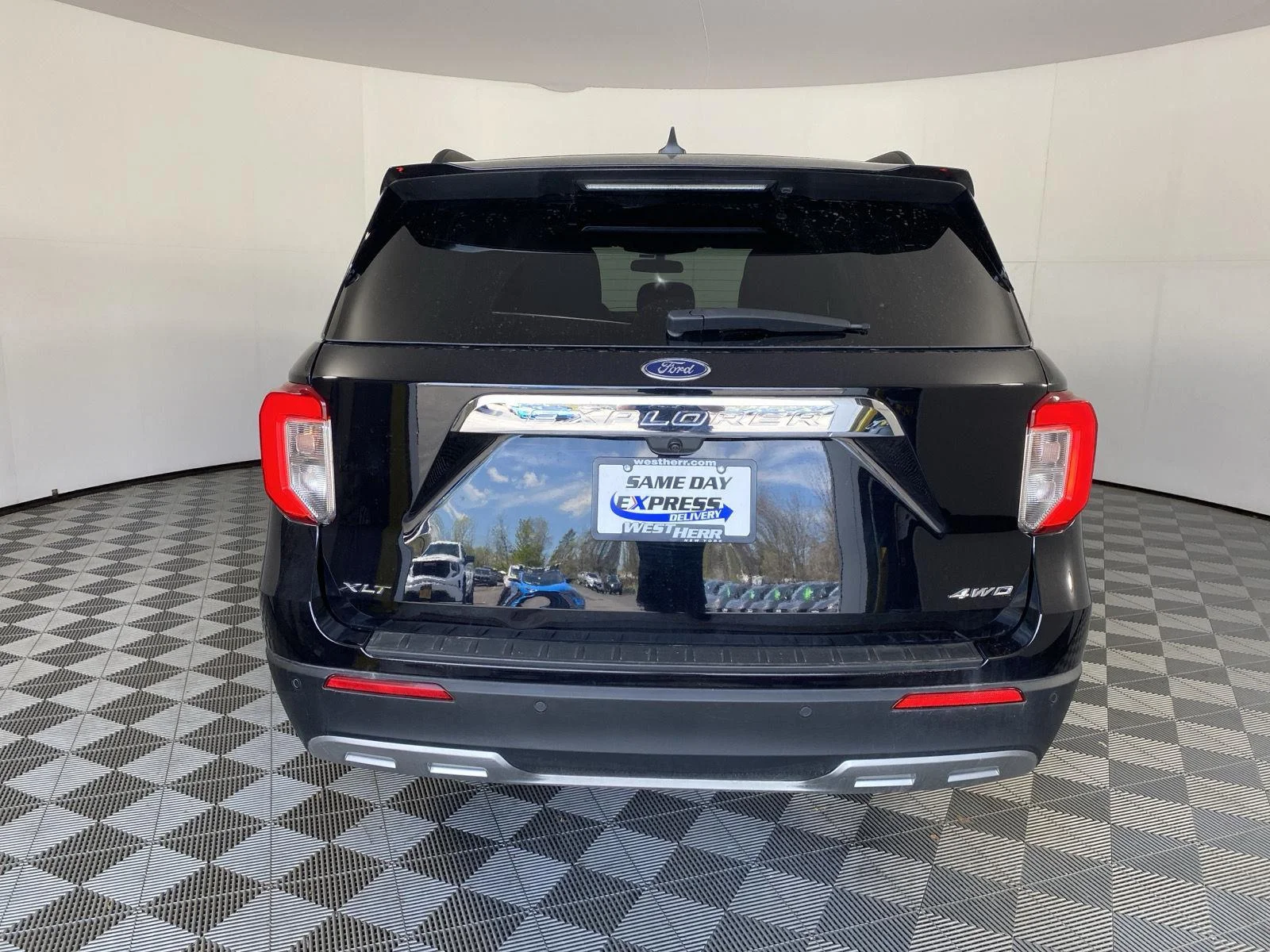 Used 2024 Agate Black Ford XLT image 6