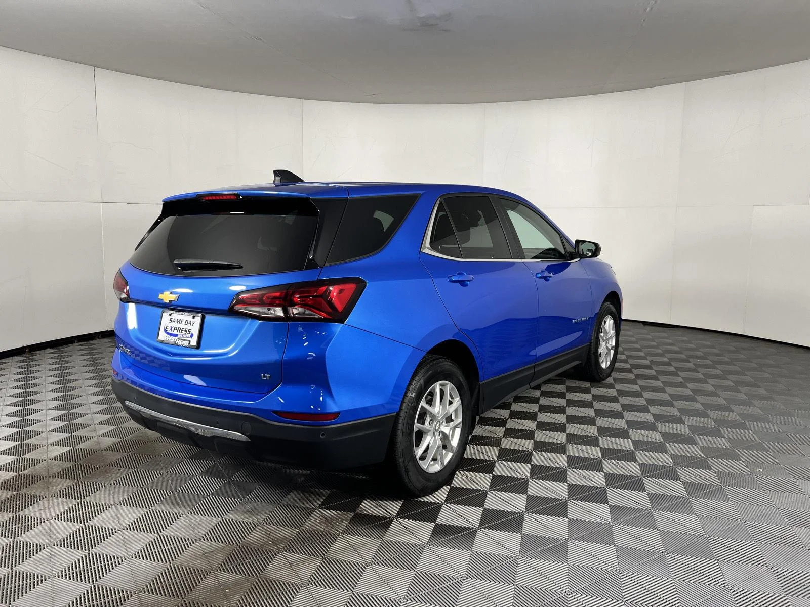 Used 2024 Riptide Blue Metallic Chevrolet LT image 16