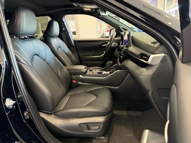 Certified Used 2025 ATTITUDE BLACK MC. Toyota  image 10