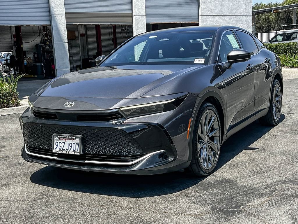 Used 2023 Gray Toyota Limited image 3