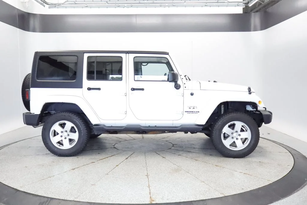 Certified Used 2017 White Jeep Unlimited Sahara image 8