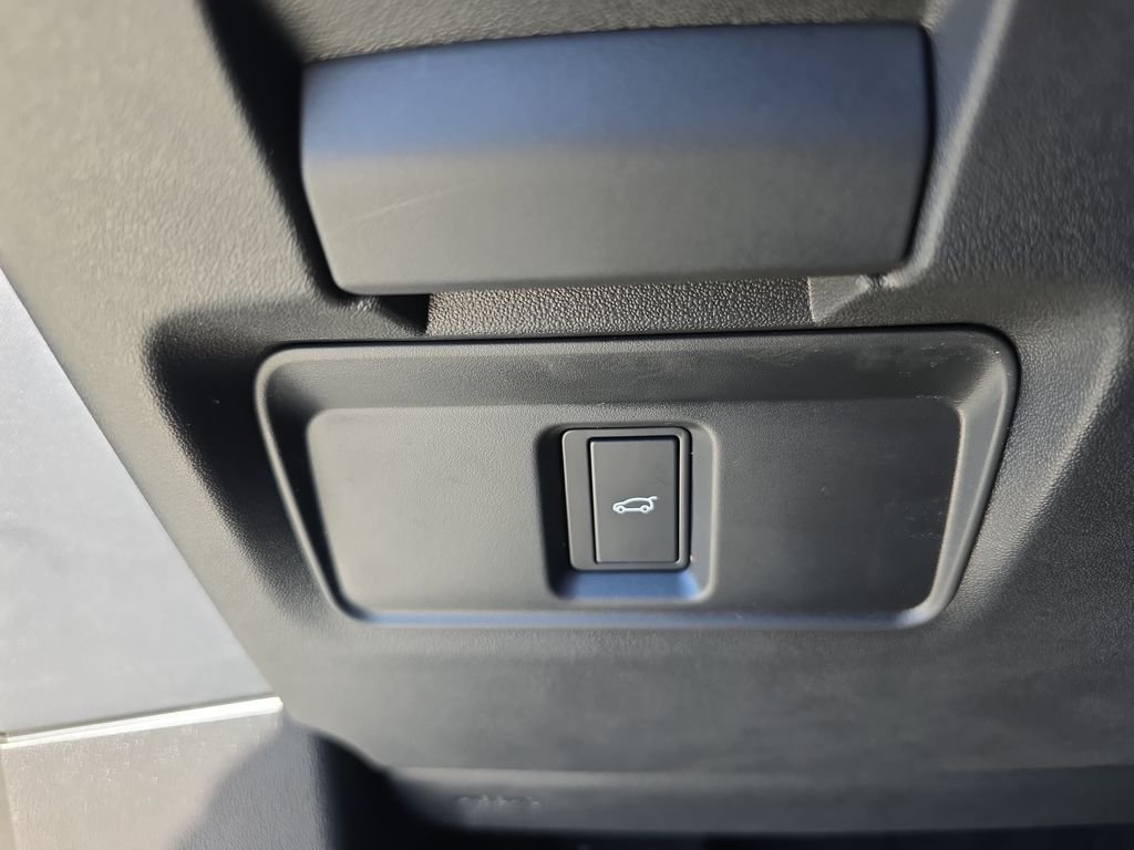 New 2026 Arroios Grey Land Rover S image 26