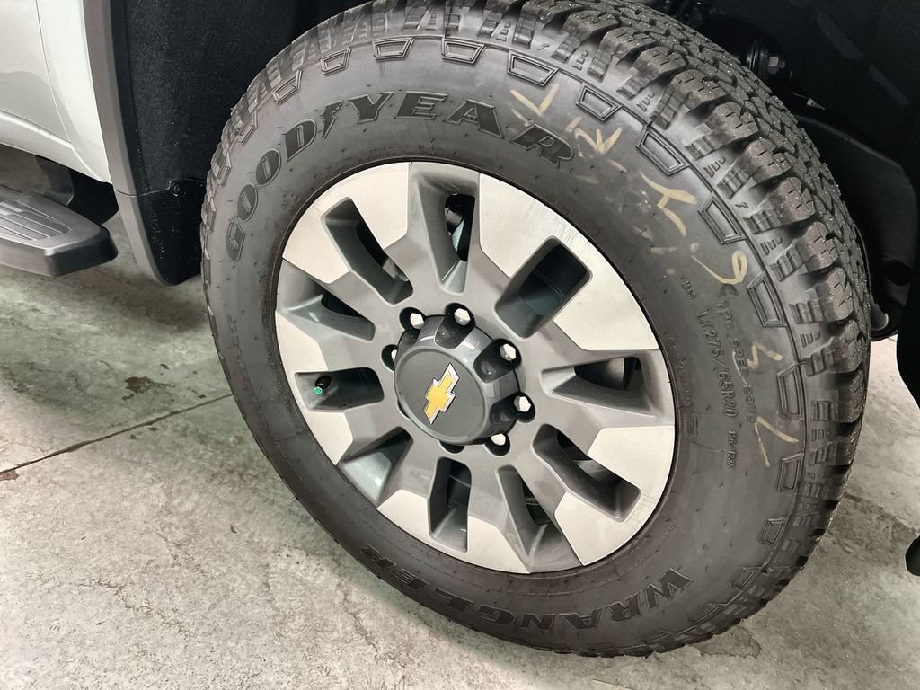 2026 Chevrolet Silverado 2500 HD Custom - Photo 10