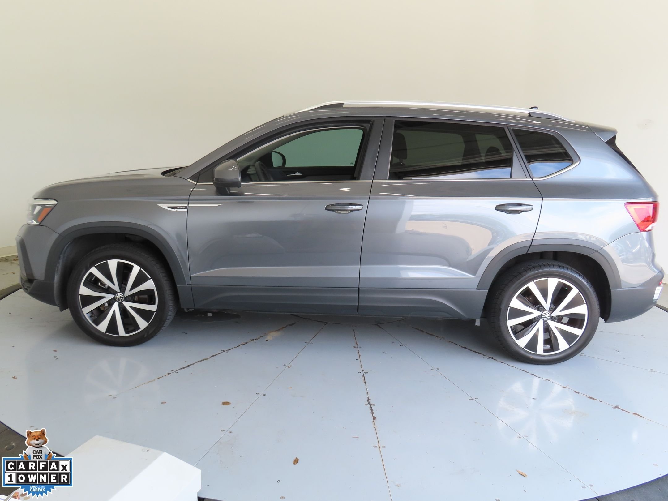 Certified Used 2023 Gray Volkswagen 1.5T SE image 7