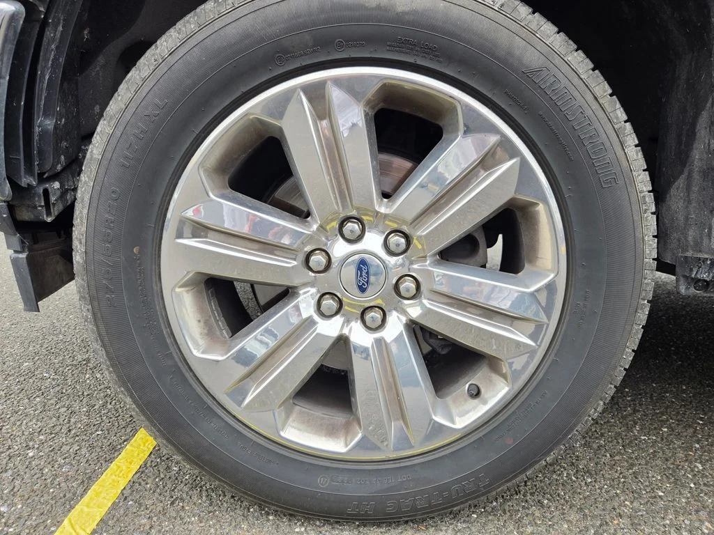 Used 2019 Blue Ford  image 10
