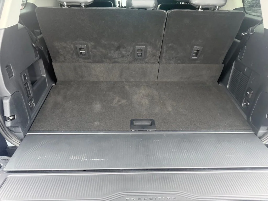 New 2026 Glacier Gray Metallic Tri-Coat Ford Active image 52