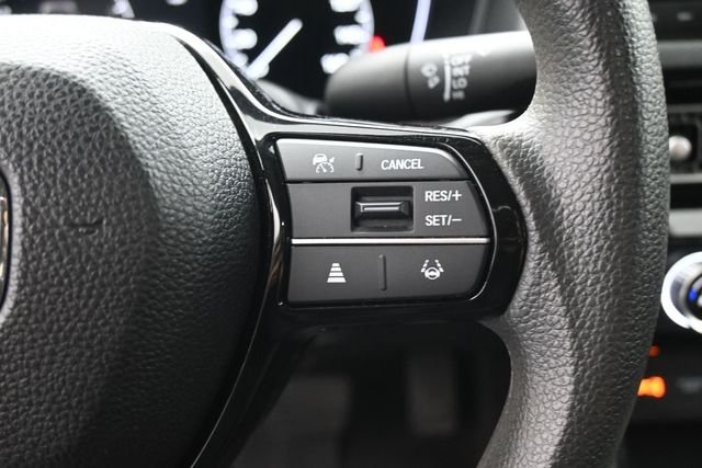 Used 2025  Honda LX image 31