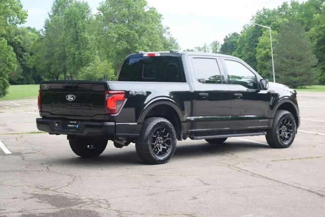 Used 2024 Black Ford XLT image 25