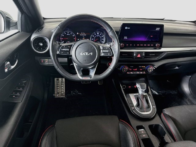 Used 2022 Snow White Pearl Kia GT image 13