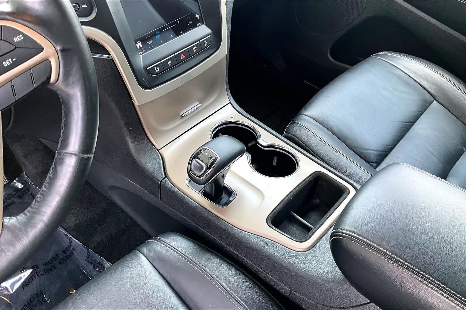 Used 2014 Billet Silver Metallic Clearcoat Jeep Limited image 14