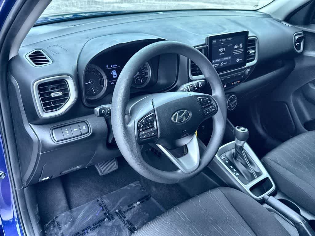 Used 2021 Intense Blue Hyundai SE image 13