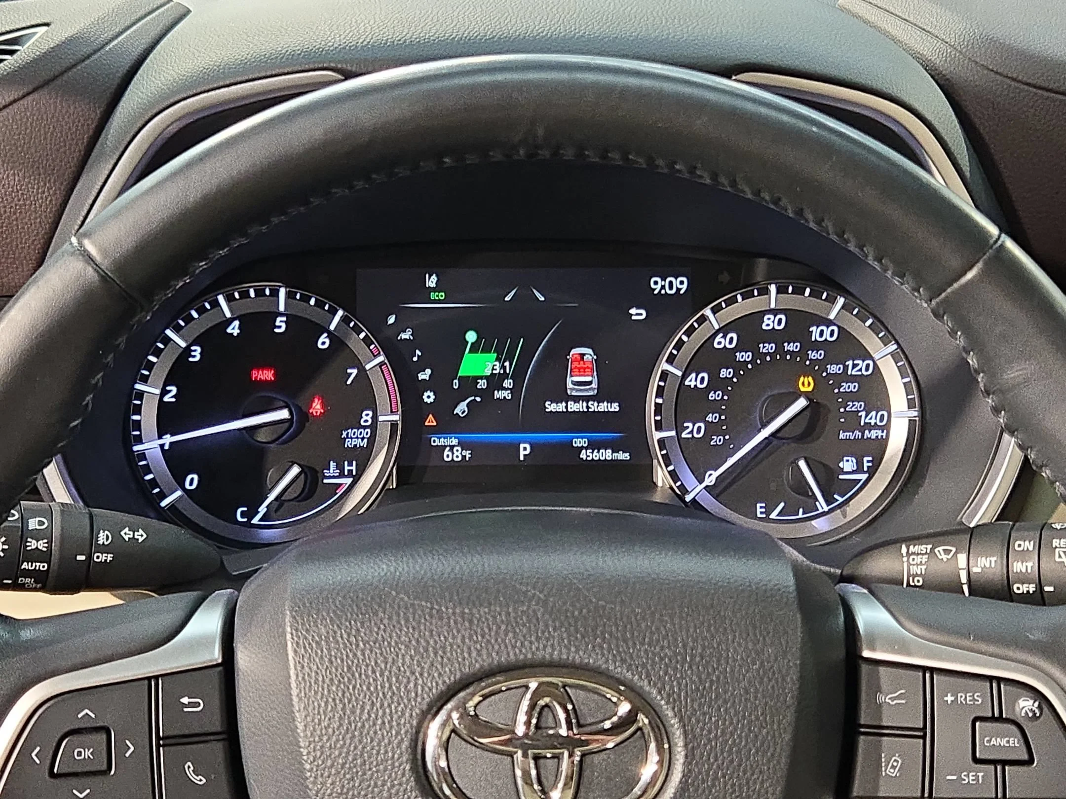Used 2022 Wind Chill Pearl Toyota XLE image 15