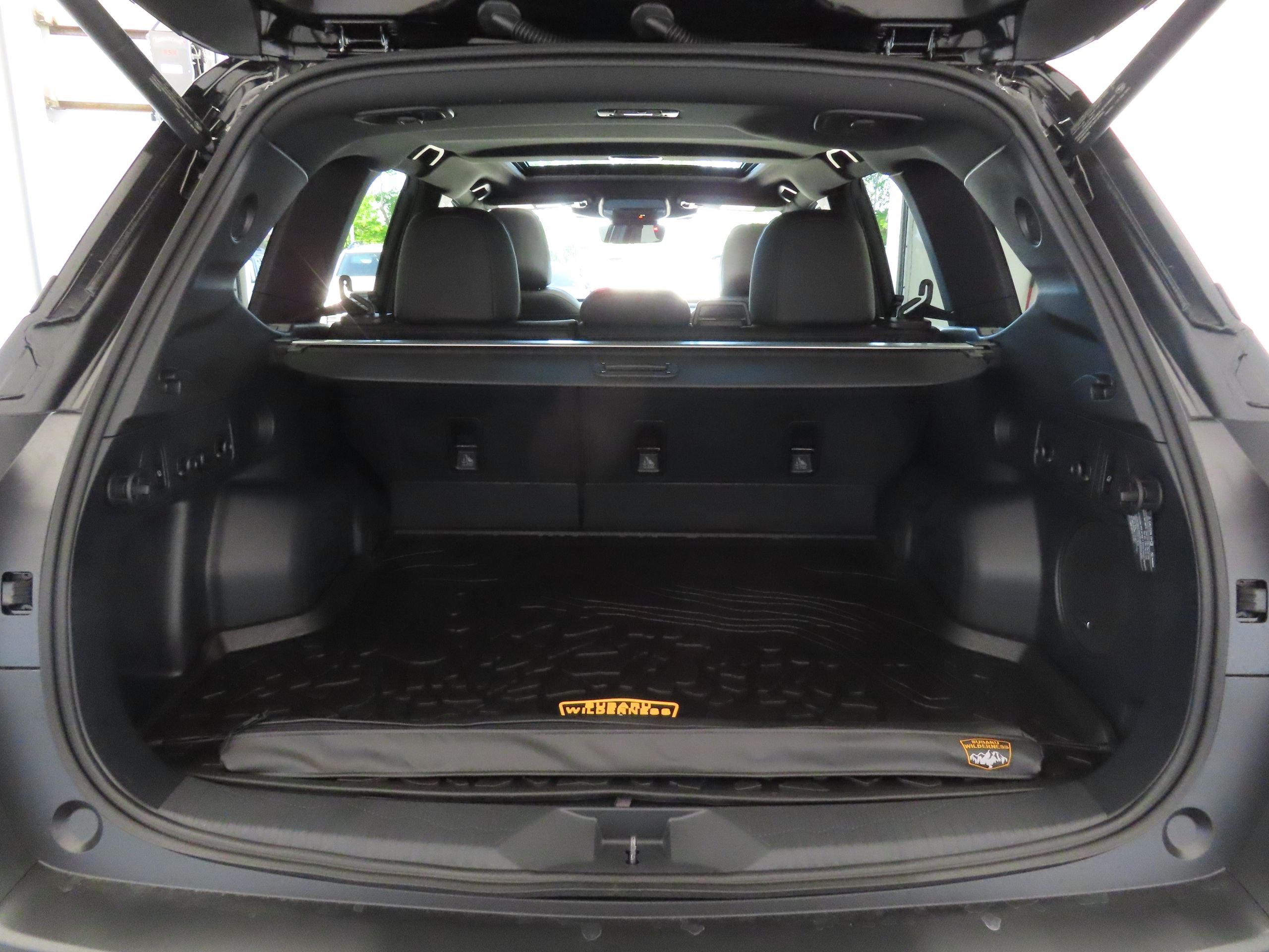 New 2026 CRYSTAL BLACK SILICA Subaru Wilderness image 23