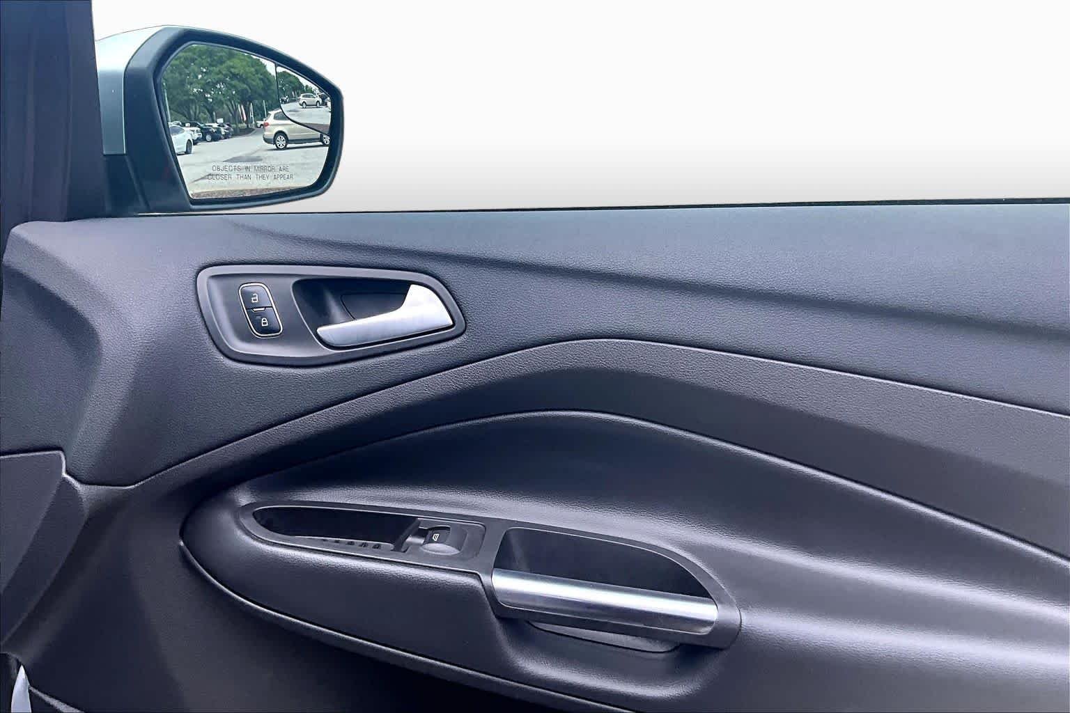 Used 2017 Ingot Silver Metallic Ford SE image 22