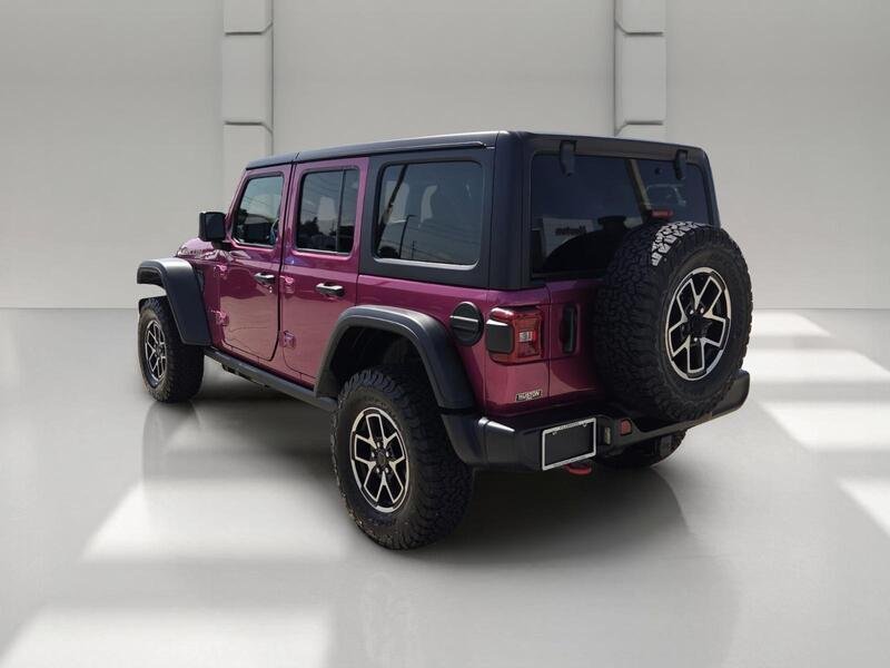 New 2026 Tuscadero Pearlcoat Jeep RUBICON 4 DOOR 4X4 image 3