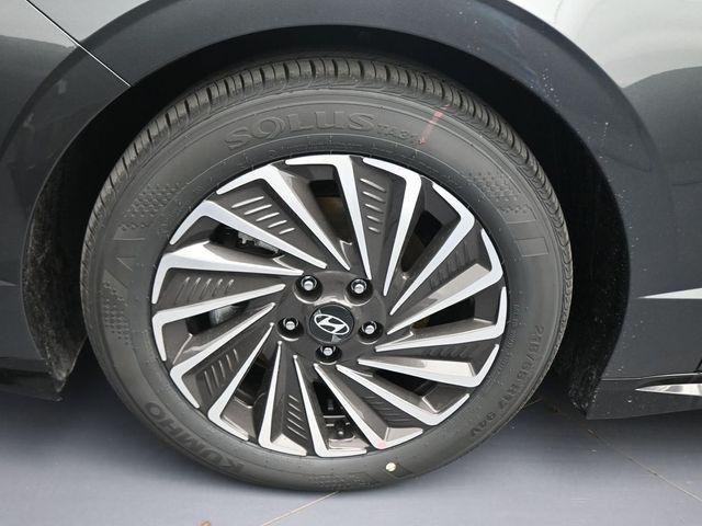 New 2026 Gray Hyundai SEL image 21