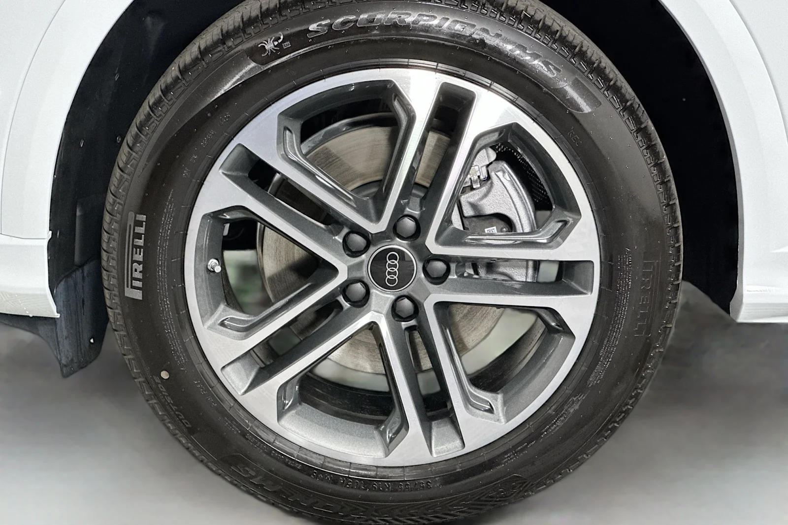 New 2026 Glacier White Metallic Audi Premium image 11