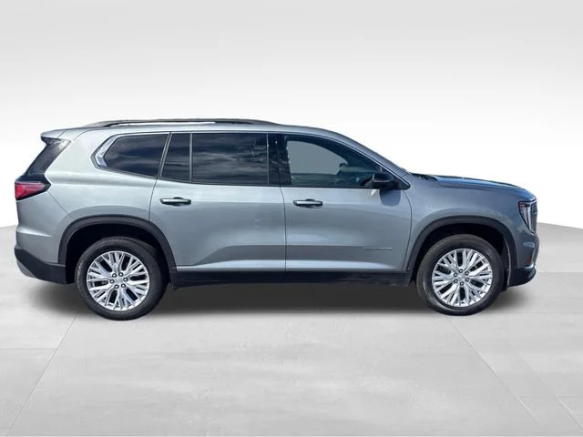 Used 2026 Sterling Metallic GMC Elevation image 7