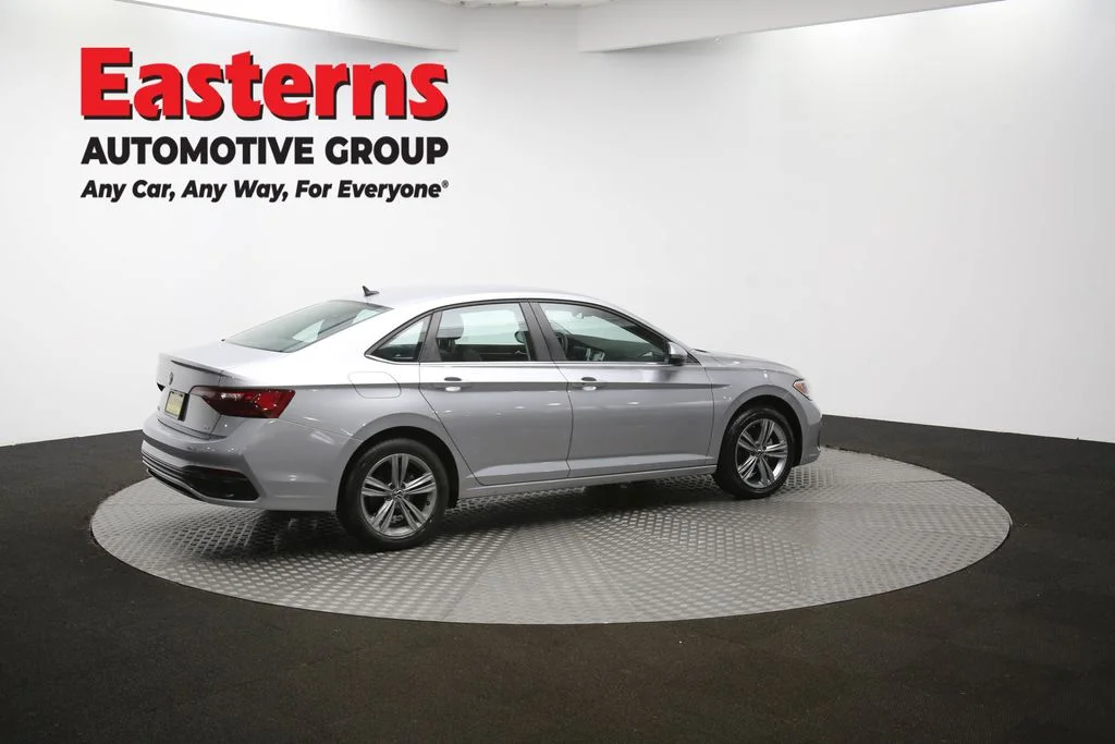Used 2024 Silver Volkswagen 1.5T SE image 39