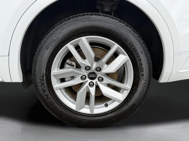 Used 2023 GLACIER WHITE METALLIC Audi S line Premium image 30