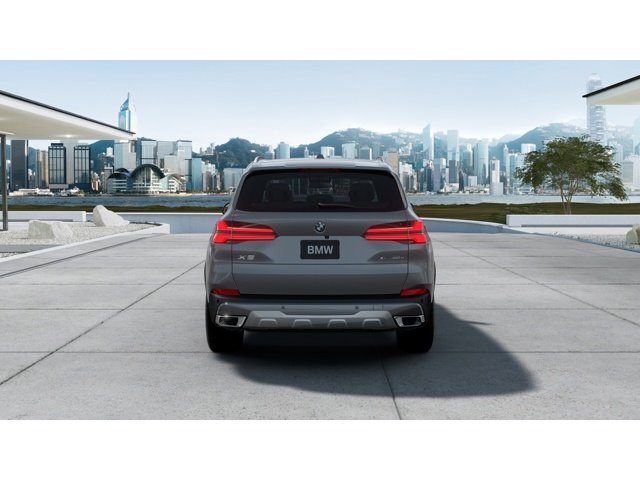 New 2026 Skyscraper Grey Metallic BMW xDrive50e image 5