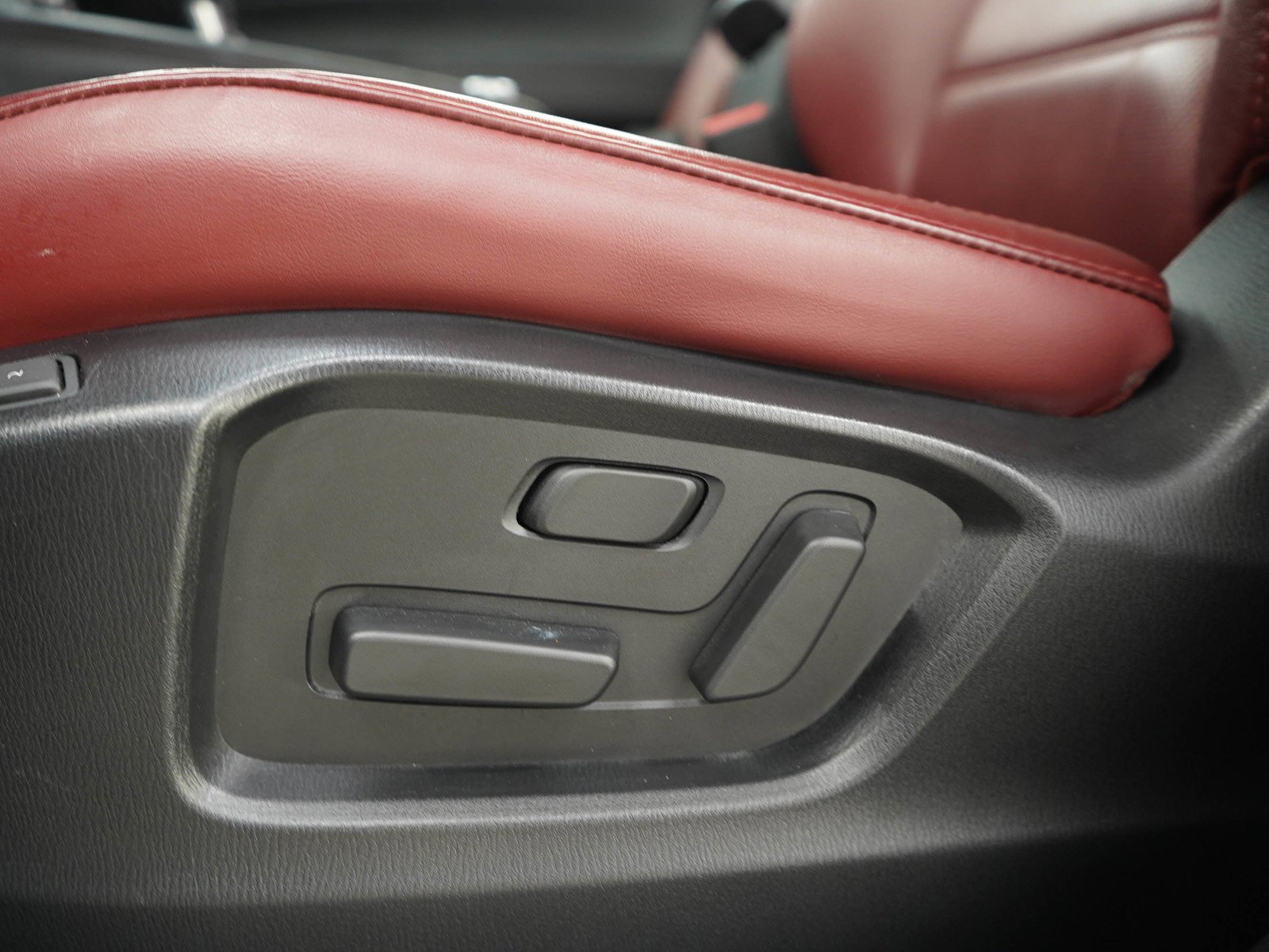 Used 2025 Polymetal Gray Metallic Mazda 2.5 S Carbon Edition image 23
