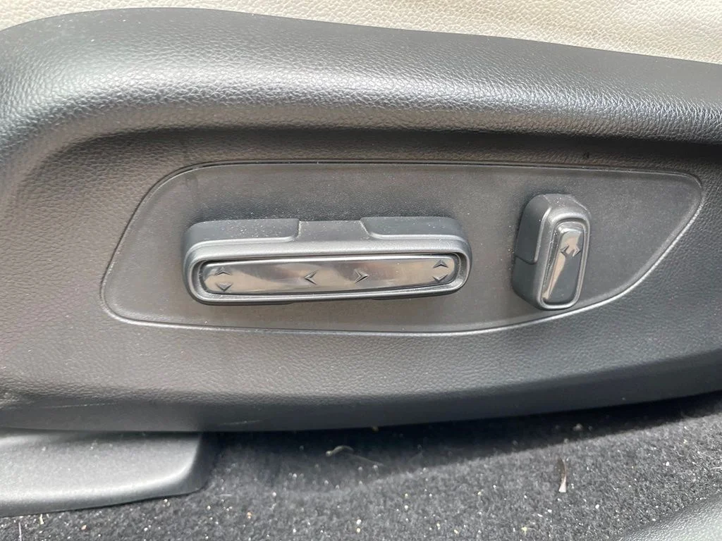 Used 2024  Honda EX-L image 21