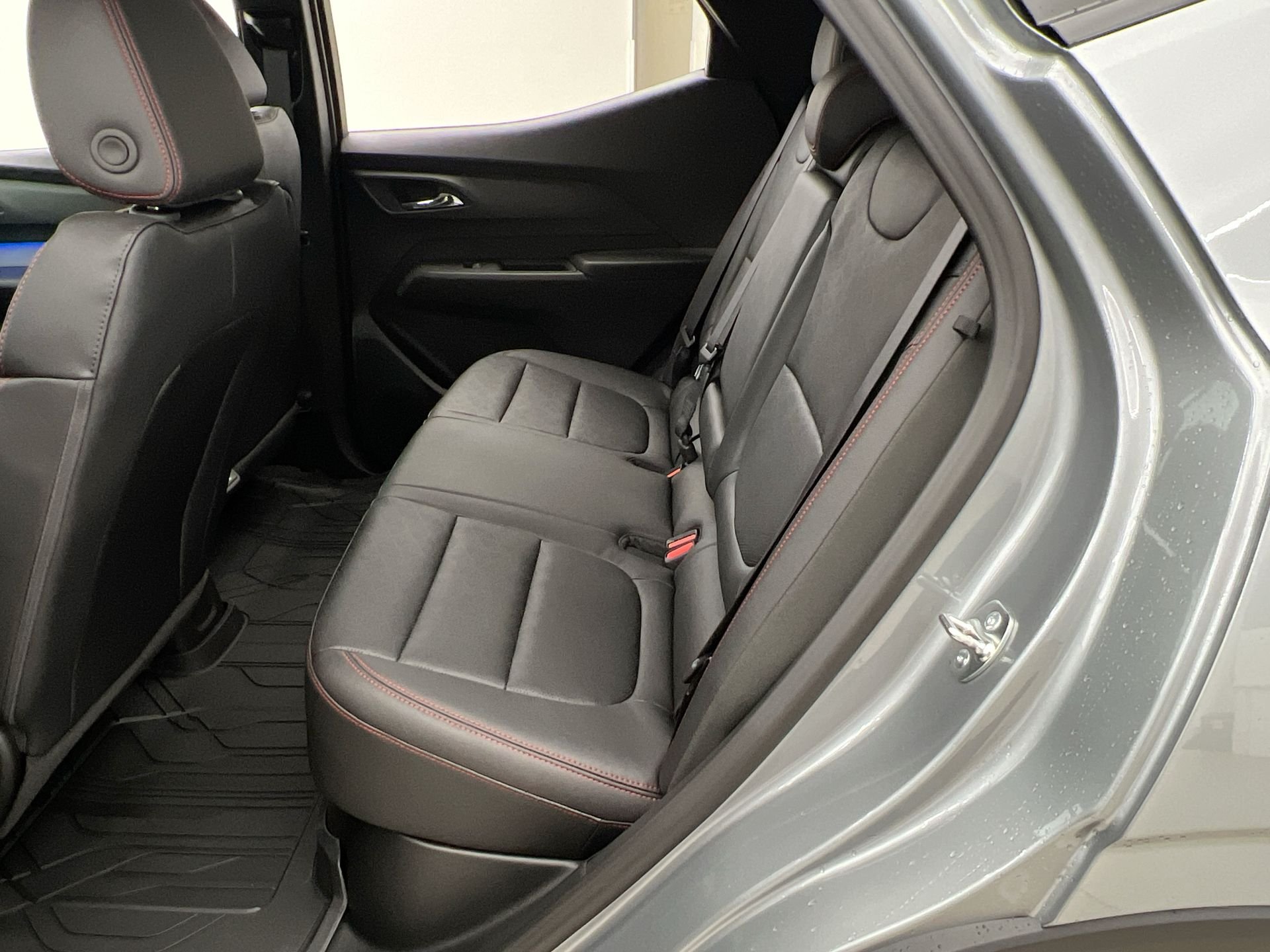 2027 Chevrolet Bolt RS - Photo 75