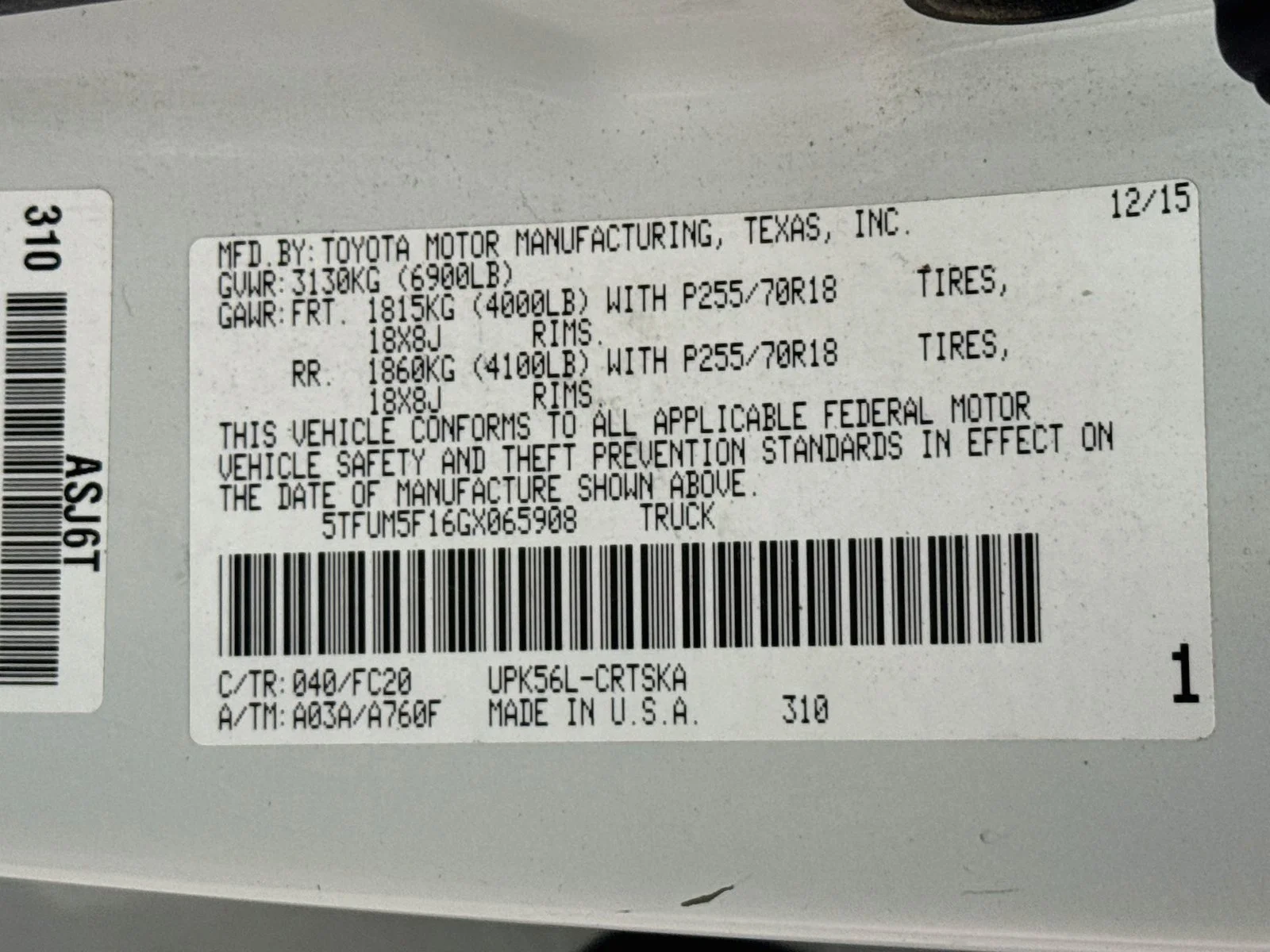 Used 2016 White Toyota SR5 image 26