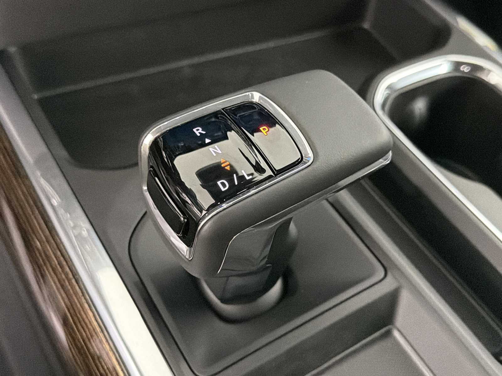 New 2026 Onyx Black GMC Elevation image 30