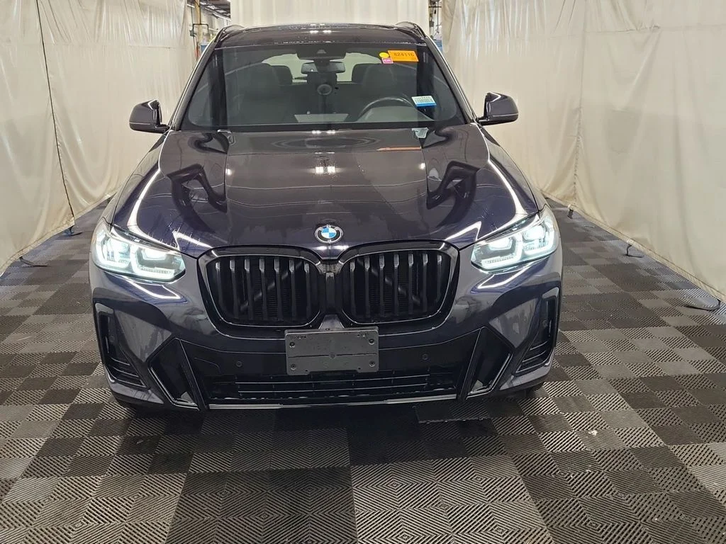 Used 2023 Blue BMW xDrive30i image 2