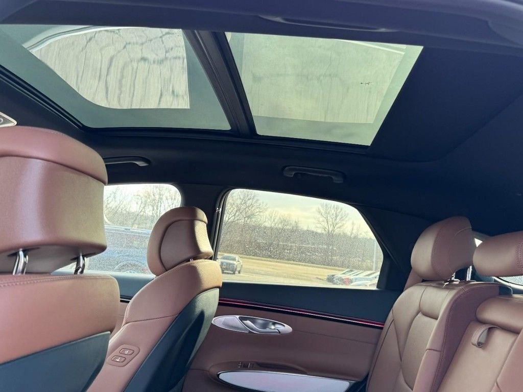2026 GENESIS GV70 Advanced - Photo 8