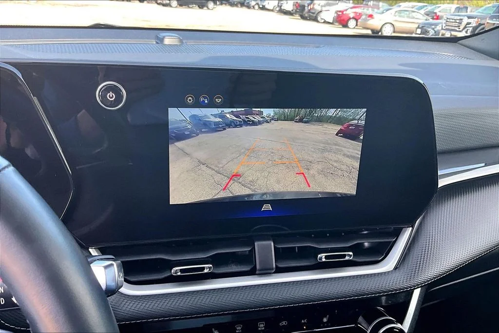 2025 Chevrolet Equinox LT - Photo 17