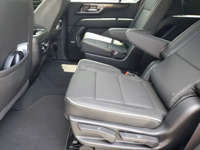 New 2026 Onyx Black GMC Elevation image 21