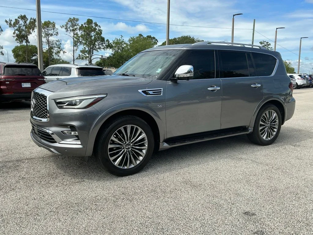 Used 2019 Gray INFINITI LUXE image 2