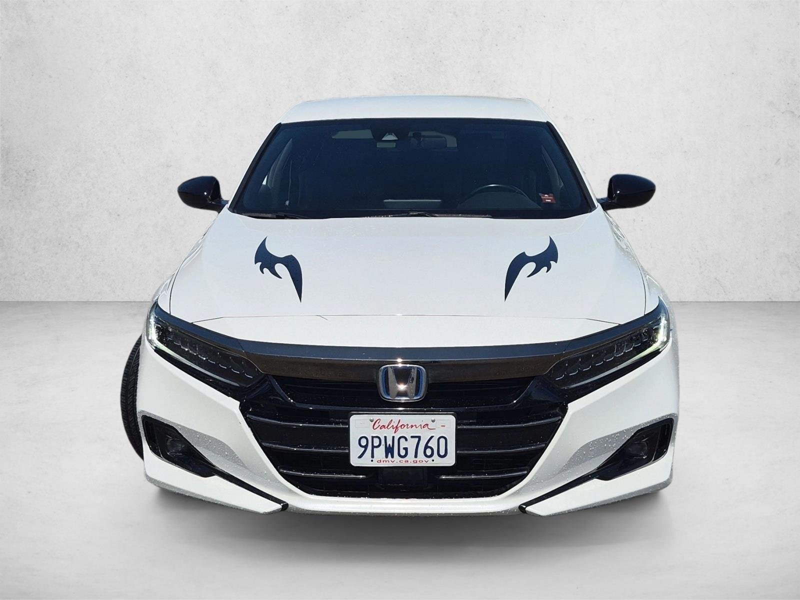 Used 2022 Platinum White Pearl Honda Sport image 2