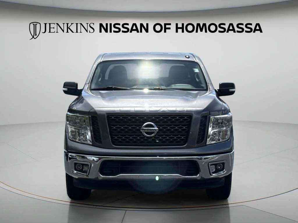 Used 2019 Gray Nissan SV image 13