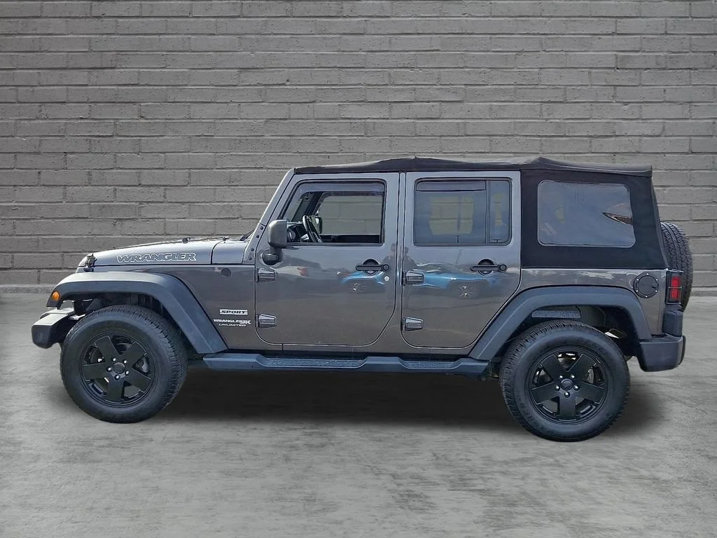 Used 2018 Gray Jeep Sport S 4x4 image 7