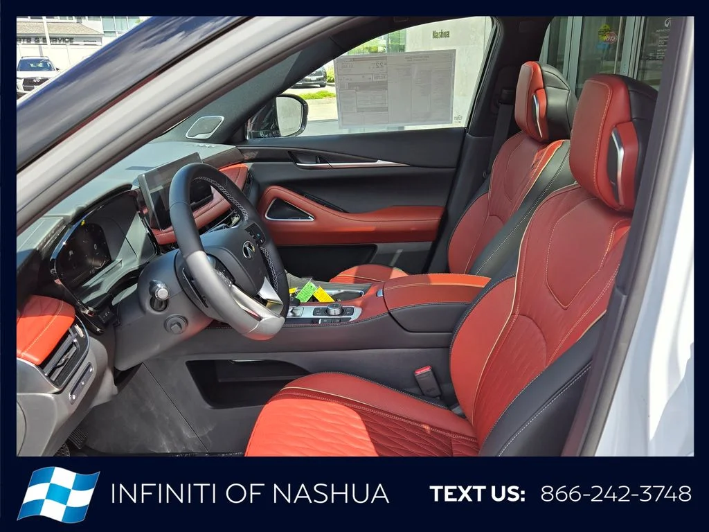 New 2027 2T RAD WHT INFINITI Autograph AWD image 3