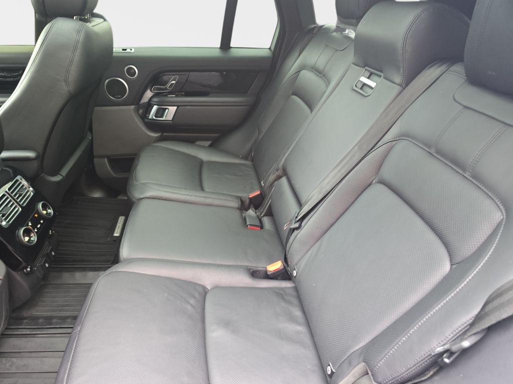 Used 2020 White Land Rover HSE image 17