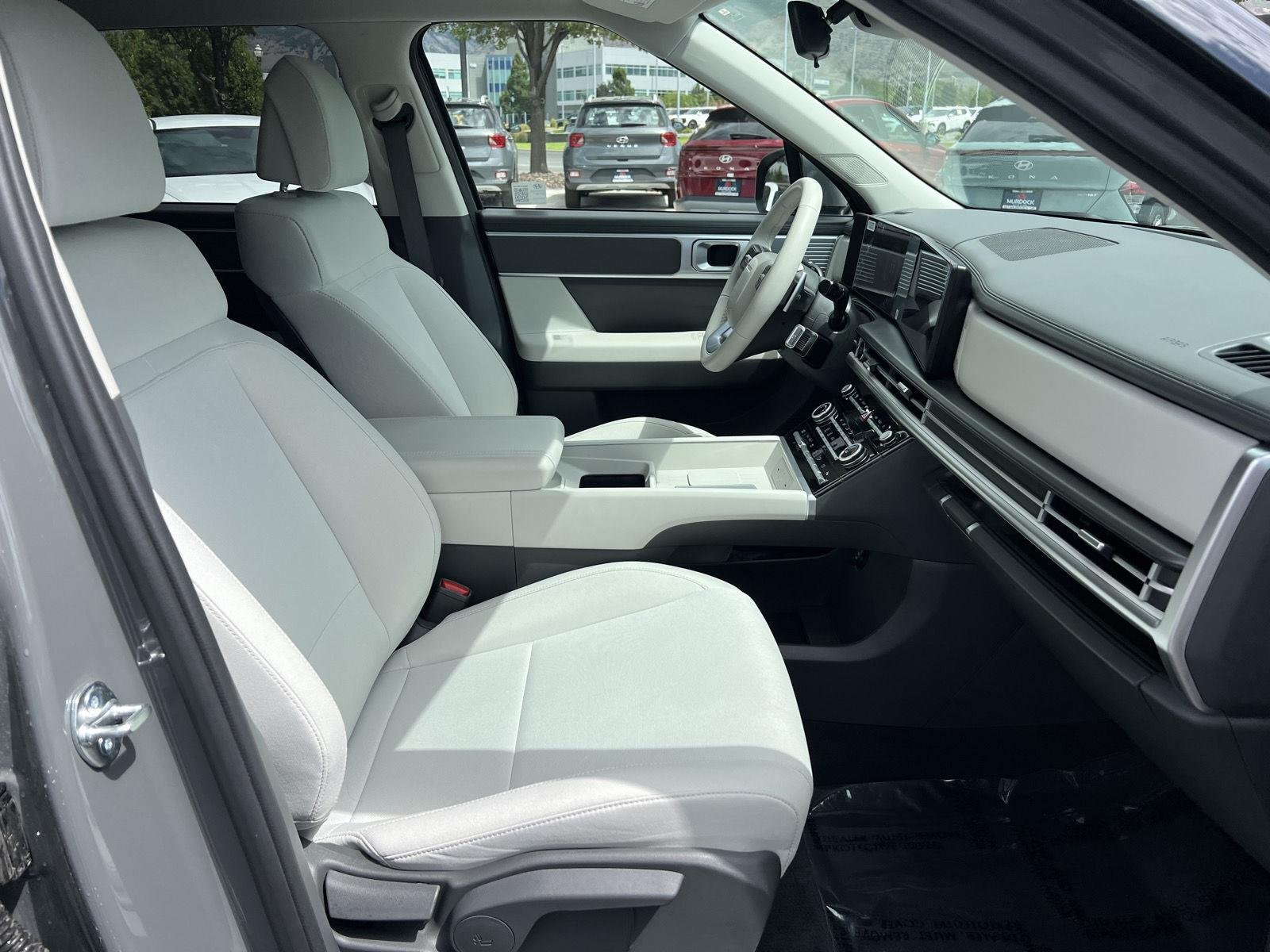 New 2026 Hampton Gray Hyundai SE AWD image 17