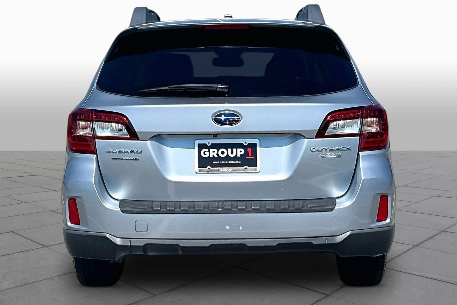 Used 2015 Ice Silver Metallic Subaru 2.5i Limited image 5