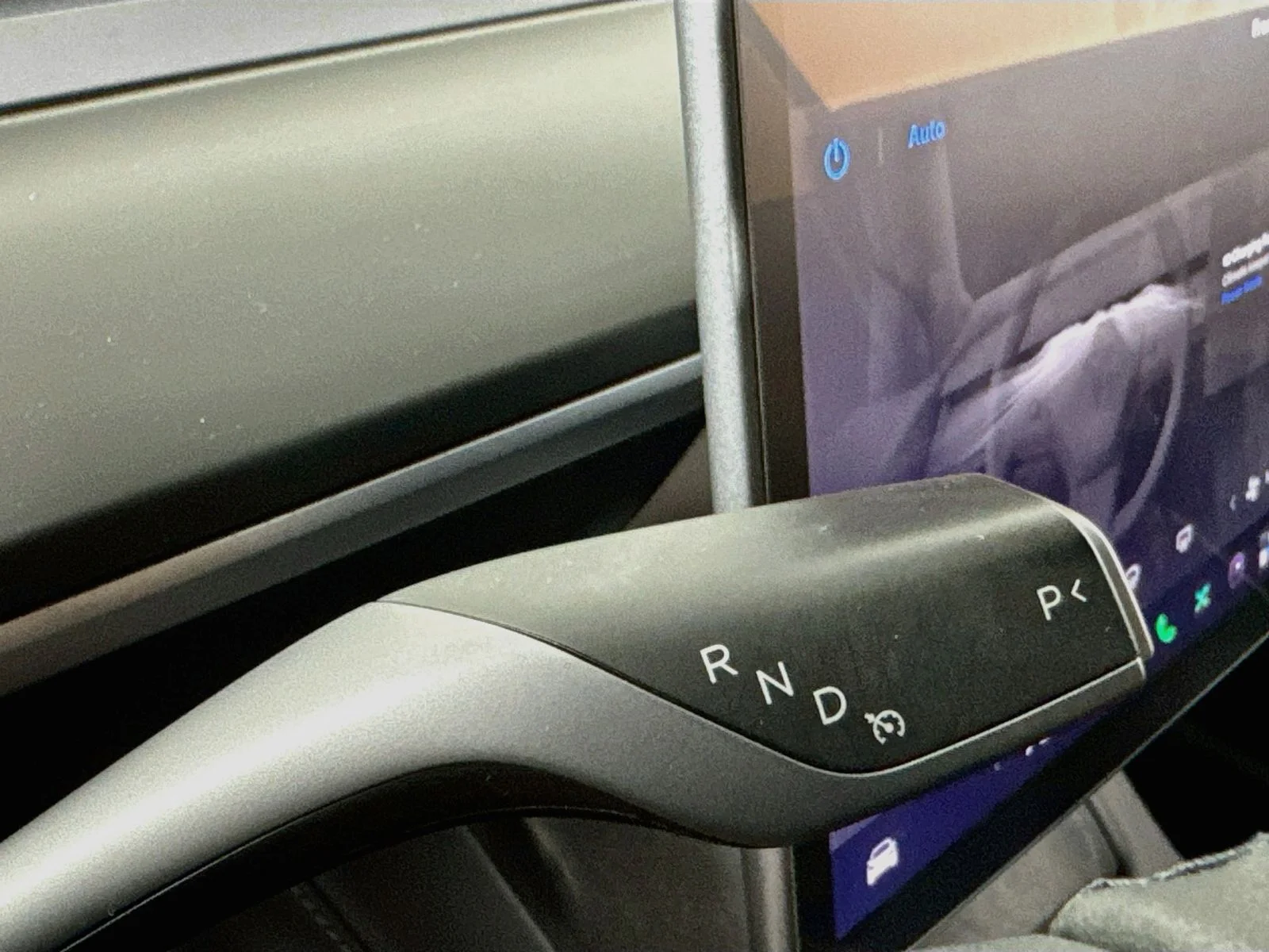 Used 2022  Tesla Long Range image 12